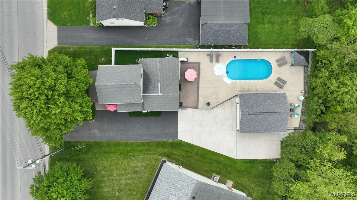 170 Thorn Avenue, Orchard Park, New York 14127, Orchard Park, New York 14127, 3 Bedrooms Bedrooms, 6 Rooms Rooms,2 BathroomsBathrooms,Residential,Closed,170 Thorn Avenue, Orchard Park, New York 14127,B1608857
