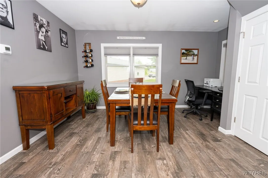170 Thorn Avenue, Orchard Park, New York 14127, Orchard Park, New York 14127, 3 Bedrooms Bedrooms, 6 Rooms Rooms,2 BathroomsBathrooms,Residential,Closed,170 Thorn Avenue, Orchard Park, New York 14127,B1608857