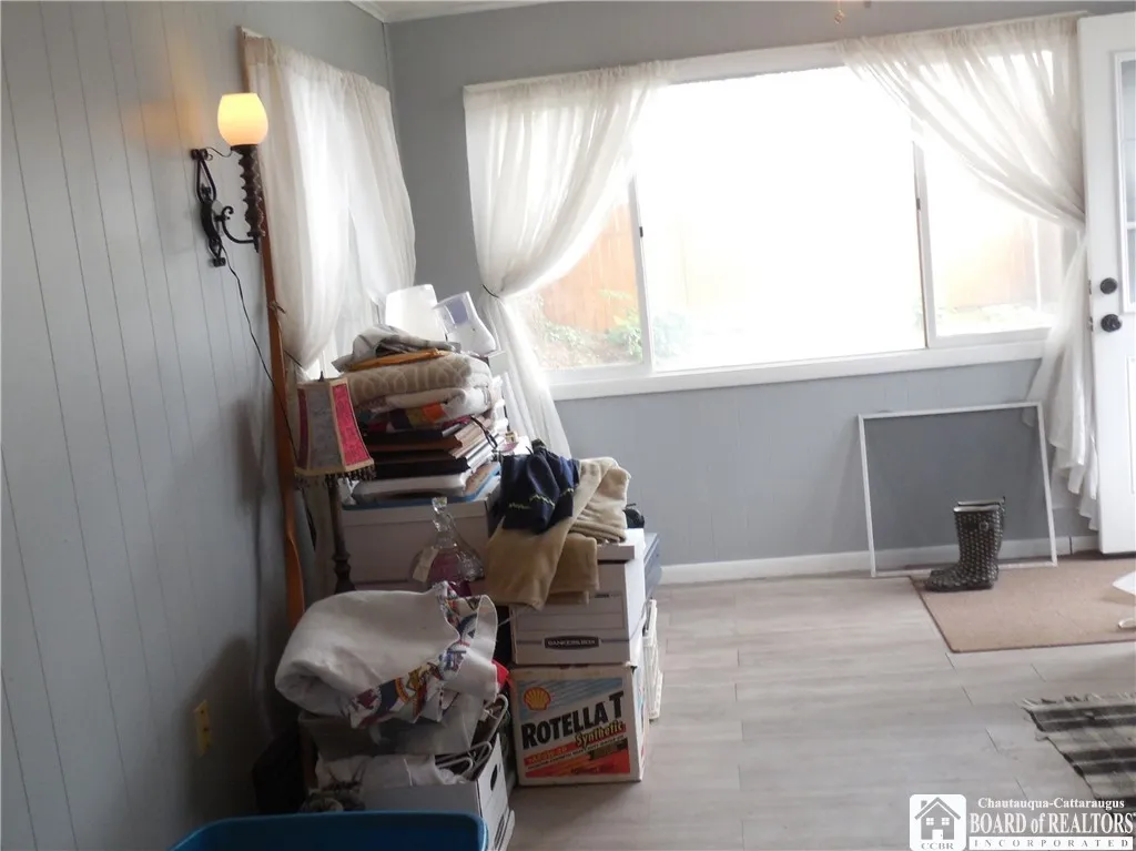 FAMILY ROOM/LAUNDRY AND BATH