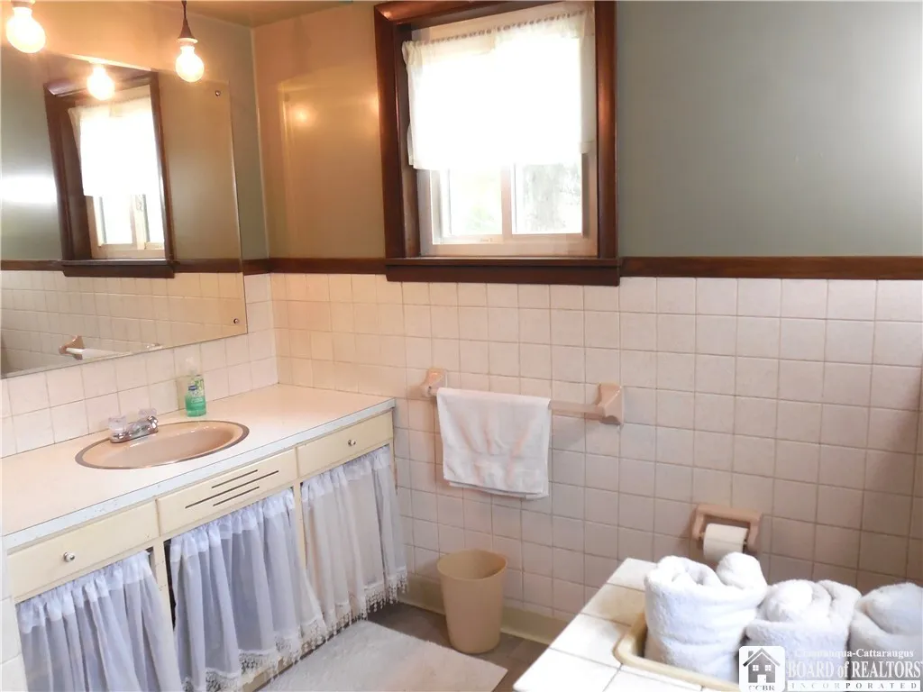 SECOND FLOOR BATH HAS TUB AND SHOWER