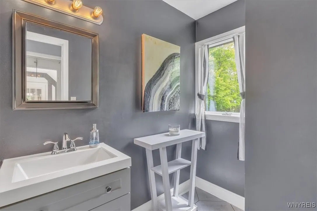 2965 Love Road, Grand Island, New York 14072, Grand Island, New York 14072, 3 Bedrooms Bedrooms, 9 Rooms Rooms,2 BathroomsBathrooms,Residential,Closed,2965 Love Road, Grand Island, New York 14072,0,B1610544