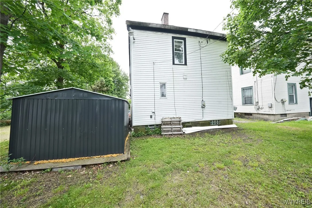 392 Humboldt Parkway, Buffalo, New York 14214, Buffalo, New York 14214, 4 Bedrooms Bedrooms, 8 Rooms Rooms,1 BathroomBathrooms,Residential,Closed,392 Humboldt Parkway, Buffalo, New York 14214,B1609091