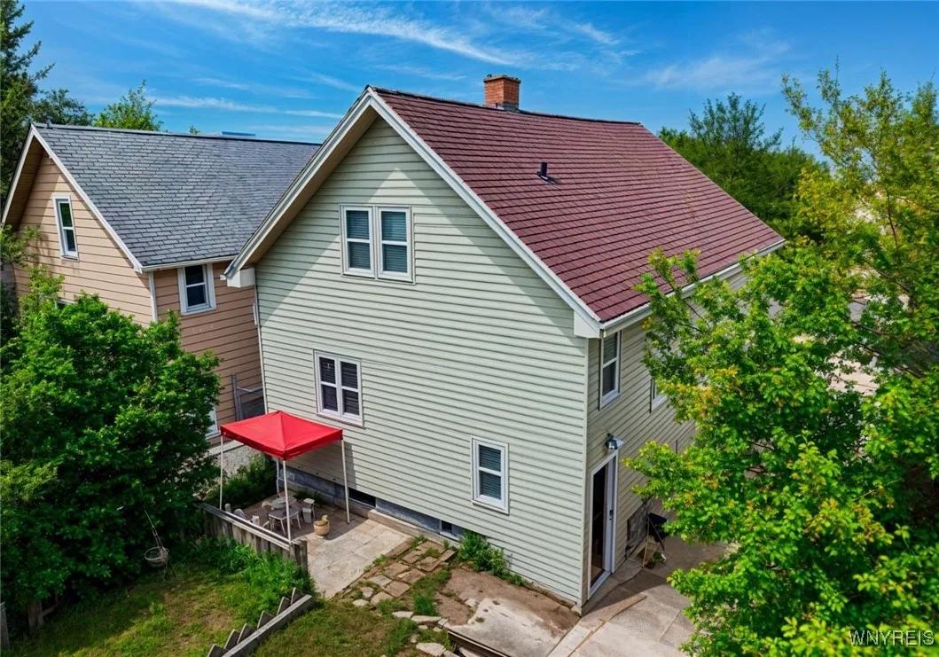 101 Regent Street, Buffalo, New York 14206, Buffalo, New York 14206, 3 Bedrooms Bedrooms, 8 Rooms Rooms,1 BathroomBathrooms,Residential Lease,Closed,101 Regent Street, Buffalo, New York 14206,B1610122