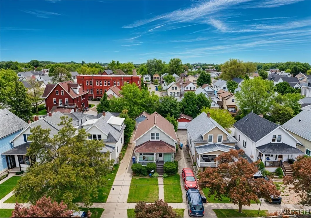 101 Regent Street, Buffalo, New York 14206, Buffalo, New York 14206, 3 Bedrooms Bedrooms, 8 Rooms Rooms,1 BathroomBathrooms,Residential Lease,Closed,101 Regent Street, Buffalo, New York 14206,B1610122