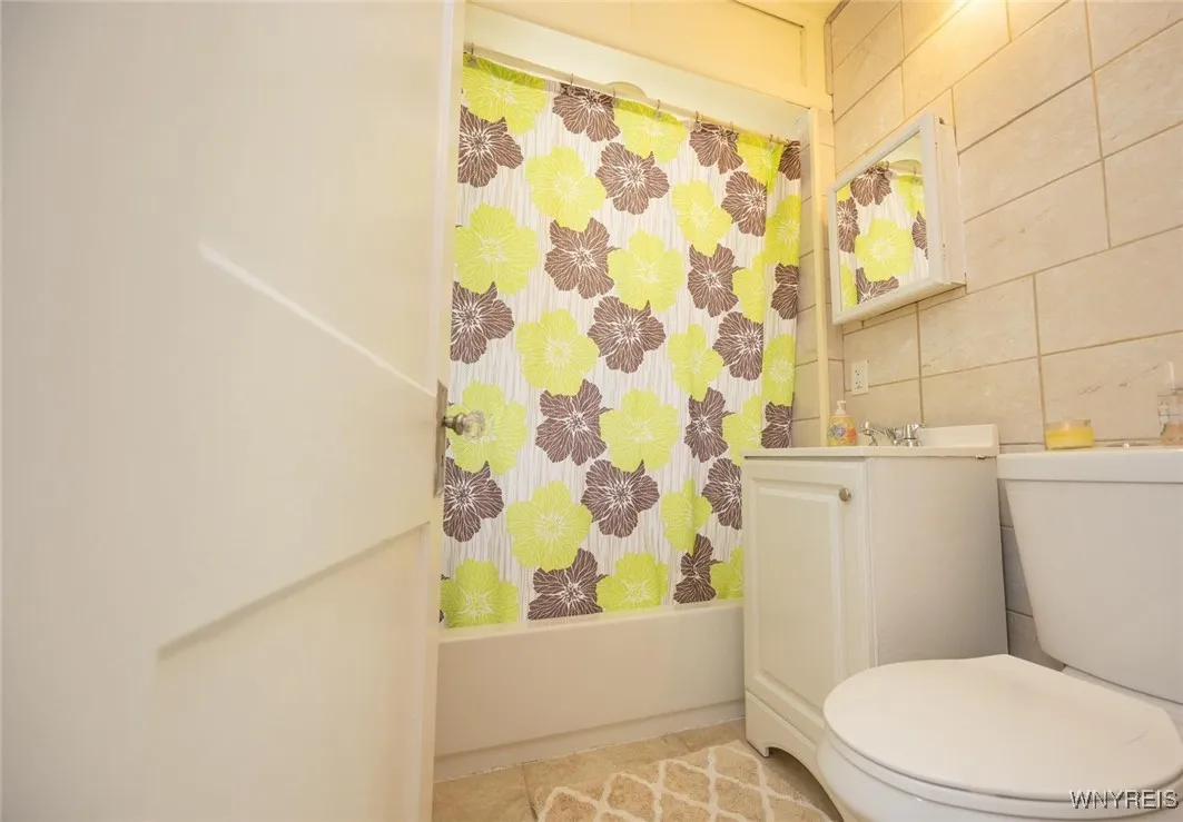 101 Regent Street, Buffalo, New York 14206, Buffalo, New York 14206, 3 Bedrooms Bedrooms, 8 Rooms Rooms,1 BathroomBathrooms,Residential Lease,Closed,101 Regent Street, Buffalo, New York 14206,B1610122