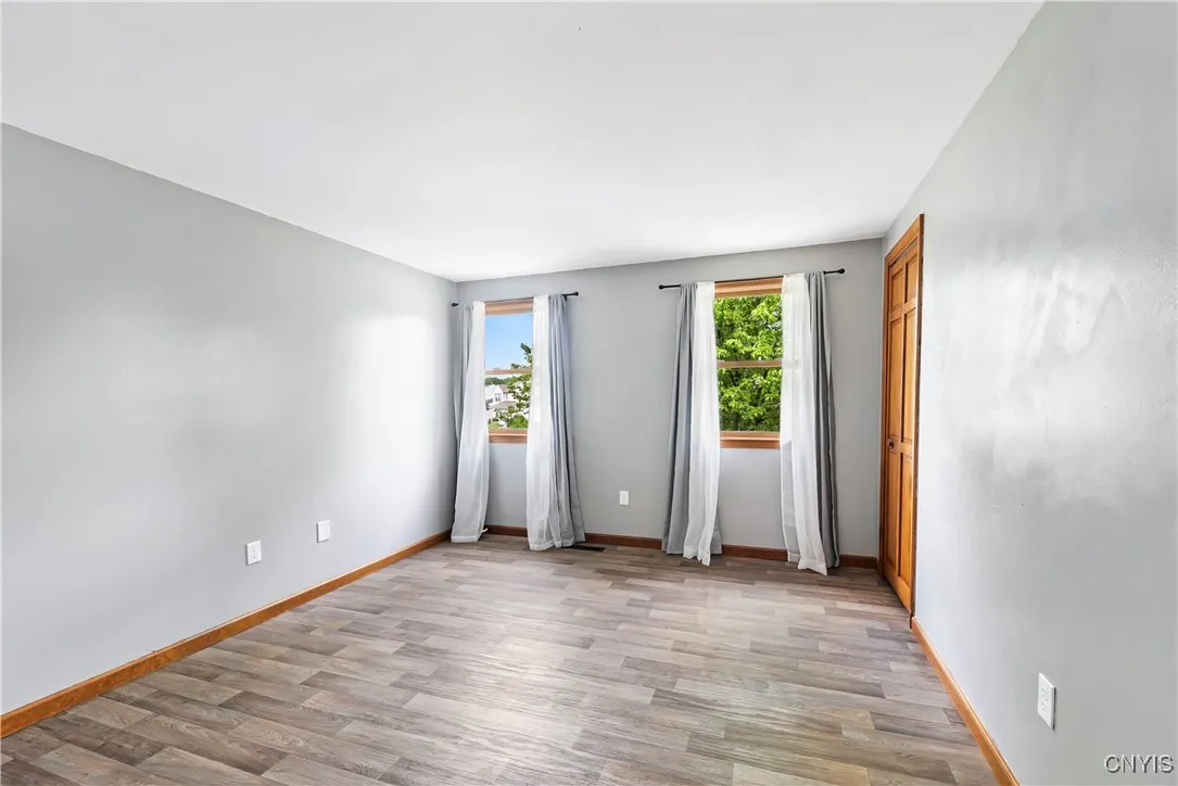 8005 Fir Dr Drive, Clay, New York 13041, Clay, New York 13041, 4 Bedrooms Bedrooms, 8 Rooms Rooms,2 BathroomsBathrooms,Residential,Closed,8005 Fir Dr Drive, Clay, New York 13041,S1610903