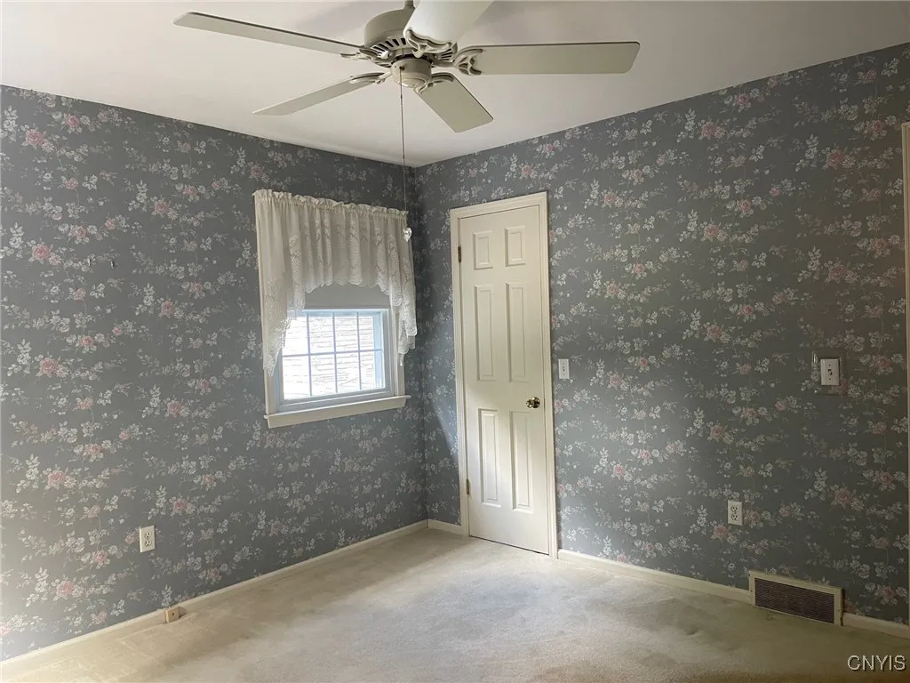 624 Deerfield Drive, Oneida, New York 13421, Oneida, New York 13421, 4 Bedrooms Bedrooms, 13 Rooms Rooms,3 BathroomsBathrooms,Residential,For Sale,624 Deerfield Drive, Oneida, New York 13421,0,S1606563