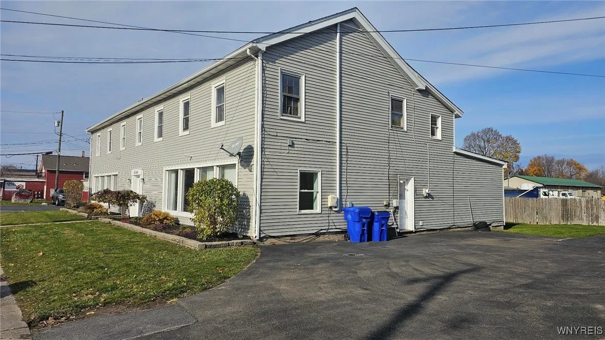 2650 Seneca Street, West Seneca, New York 14224, West Seneca, New York 14224, ,Commercial Lease,Closed,2650 Seneca Street, West Seneca, New York 14224,0,B1610951