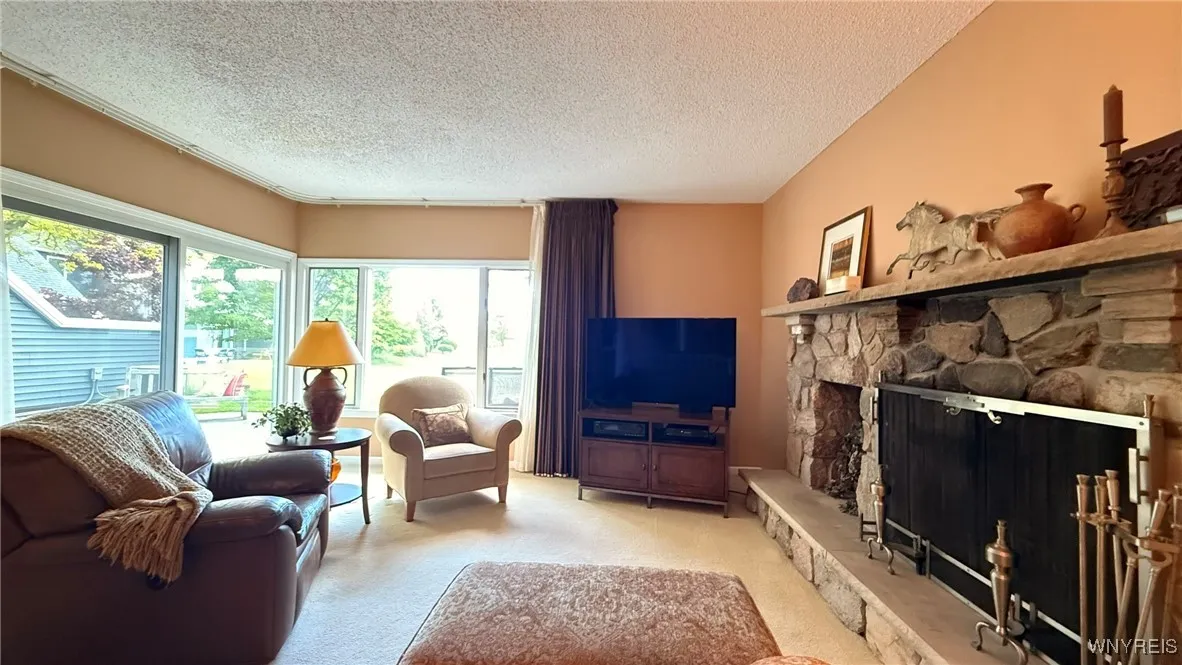 3134 East River Road, Grand Island, New York 14072, Grand Island, New York 14072, 3 Bedrooms Bedrooms, 6 Rooms Rooms,2 BathroomsBathrooms,Residential,For Sale,3134 East River Road, Grand Island, New York 14072,B1604617