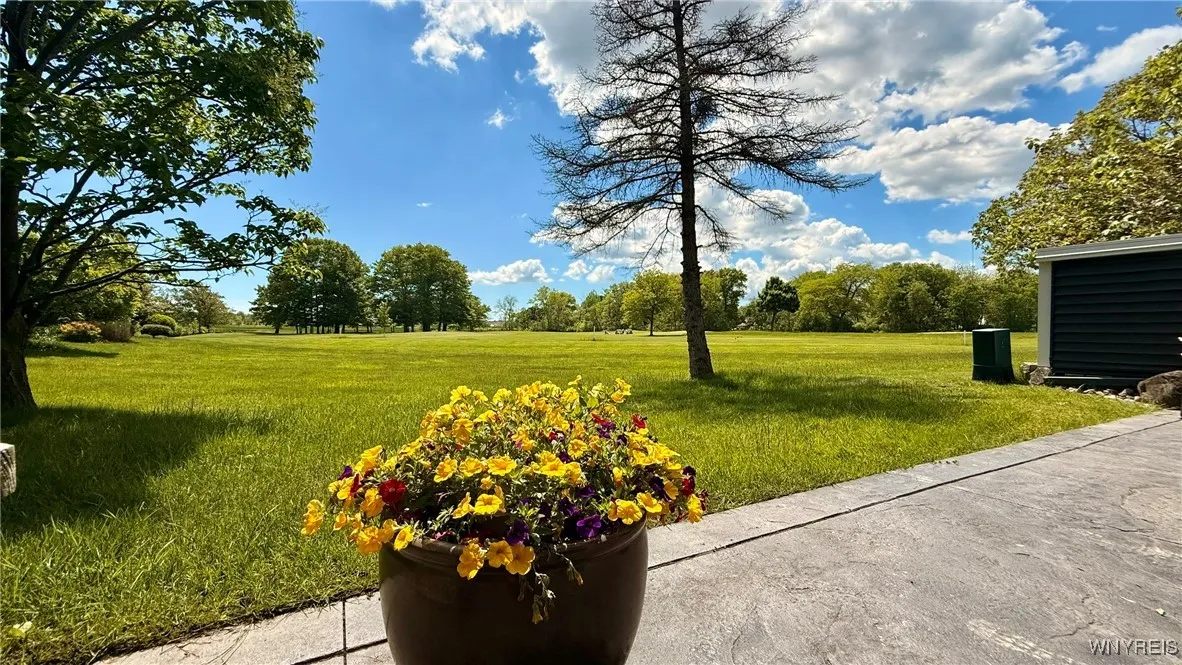 3134 East River Road, Grand Island, New York 14072, Grand Island, New York 14072, 3 Bedrooms Bedrooms, 6 Rooms Rooms,2 BathroomsBathrooms,Residential,For Sale,3134 East River Road, Grand Island, New York 14072,B1611000