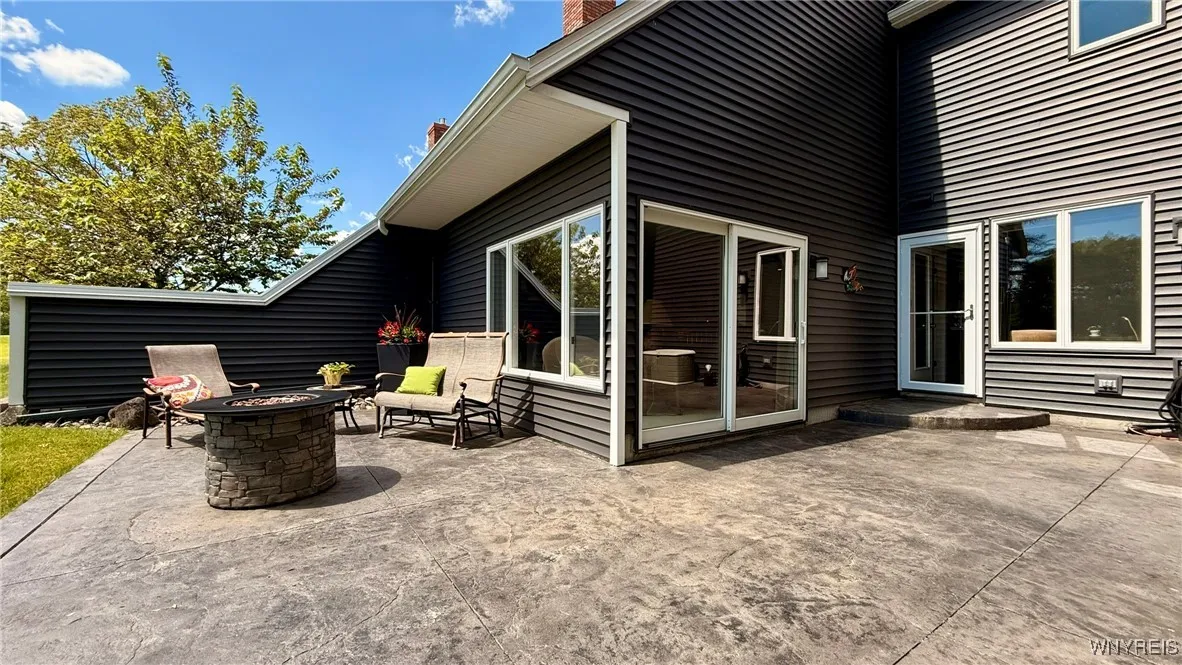 3134 East River Road, Grand Island, New York 14072, Grand Island, New York 14072, 3 Bedrooms Bedrooms, 6 Rooms Rooms,2 BathroomsBathrooms,Residential,For Sale,3134 East River Road, Grand Island, New York 14072,B1611000