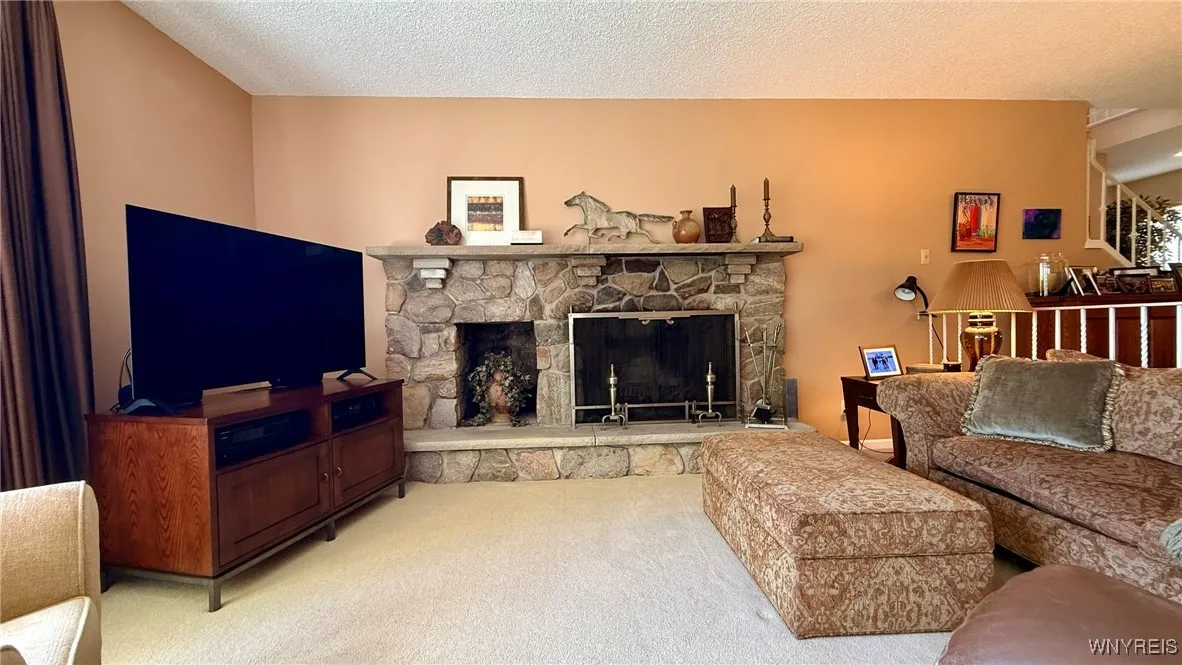 3134 East River Road, Grand Island, New York 14072, Grand Island, New York 14072, 3 Bedrooms Bedrooms, 6 Rooms Rooms,2 BathroomsBathrooms,Residential,For Sale,3134 East River Road, Grand Island, New York 14072,B1611000