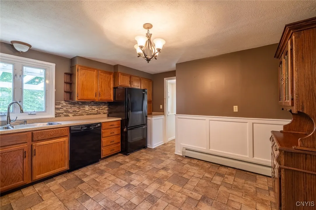 206 Baxton Street, Clay, New York 13212, Clay, New York 13212, 3 Bedrooms Bedrooms, 5 Rooms Rooms,1 BathroomBathrooms,Residential,Closed,206 Baxton Street, Clay, New York 13212,S1608197