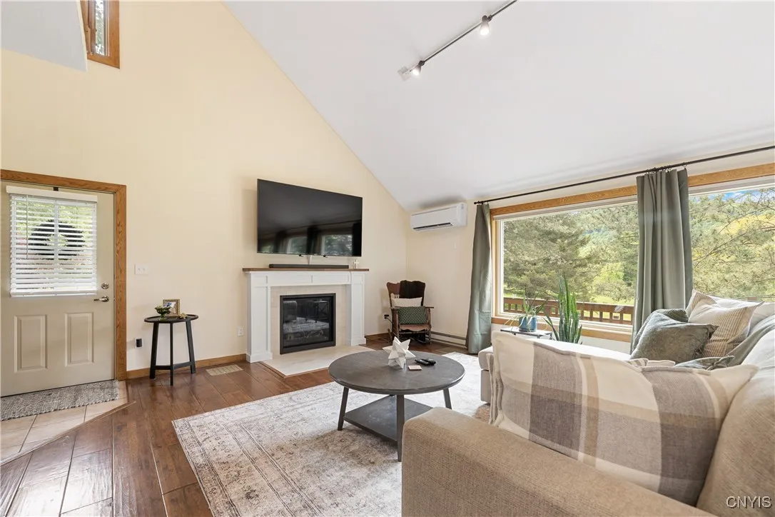 147 Crooked Lake Road, Tully, New York 13159, Tully, New York 13159, 4 Bedrooms Bedrooms, 9 Rooms Rooms,2 BathroomsBathrooms,Residential,Closed,147 Crooked Lake Road, Tully, New York 13159,0,S1610972