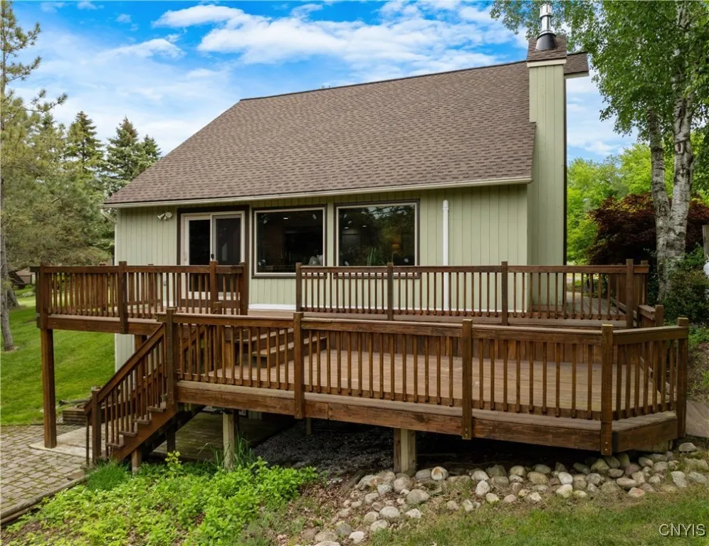 147 Crooked Lake Road, Tully, New York 13159, Tully, New York 13159, 4 Bedrooms Bedrooms, 9 Rooms Rooms,2 BathroomsBathrooms,Residential,Closed,147 Crooked Lake Road, Tully, New York 13159,0,S1610972