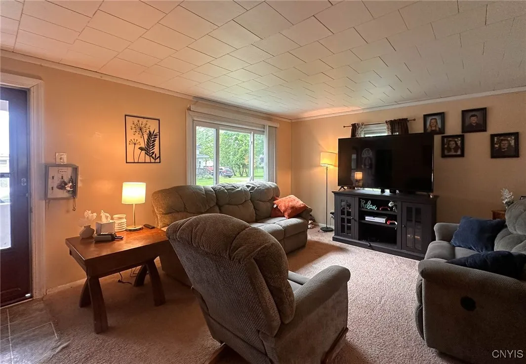 5276 Oneida Street, Verona, New York 13421, Verona, New York 13421, 5 Bedrooms Bedrooms, 10 Rooms Rooms,1 BathroomBathrooms,Residential,Closed,5276 Oneida Street, Verona, New York 13421,0,S1611014