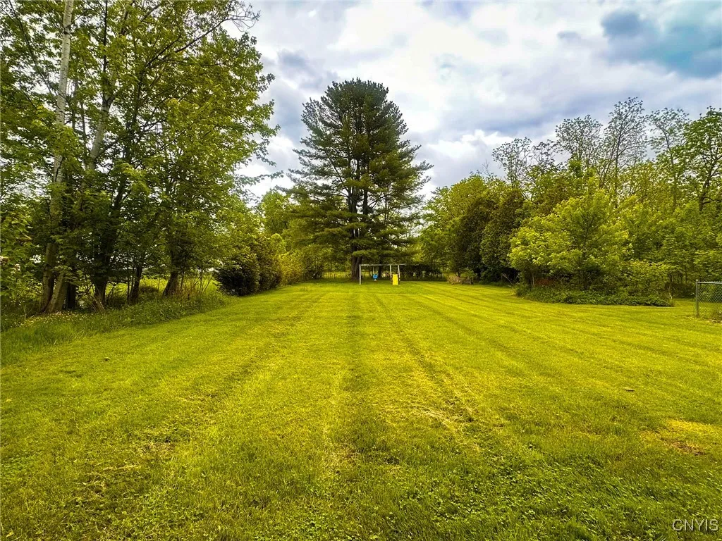 5276 Oneida Street, Verona, New York 13421, Verona, New York 13421, 5 Bedrooms Bedrooms, 10 Rooms Rooms,1 BathroomBathrooms,Residential,Closed,5276 Oneida Street, Verona, New York 13421,0,S1611014