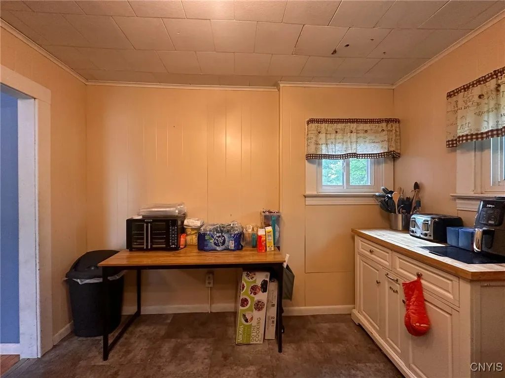 5276 Oneida Street, Verona, New York 13421, Verona, New York 13421, 5 Bedrooms Bedrooms, 10 Rooms Rooms,1 BathroomBathrooms,Residential,Closed,5276 Oneida Street, Verona, New York 13421,0,S1611014