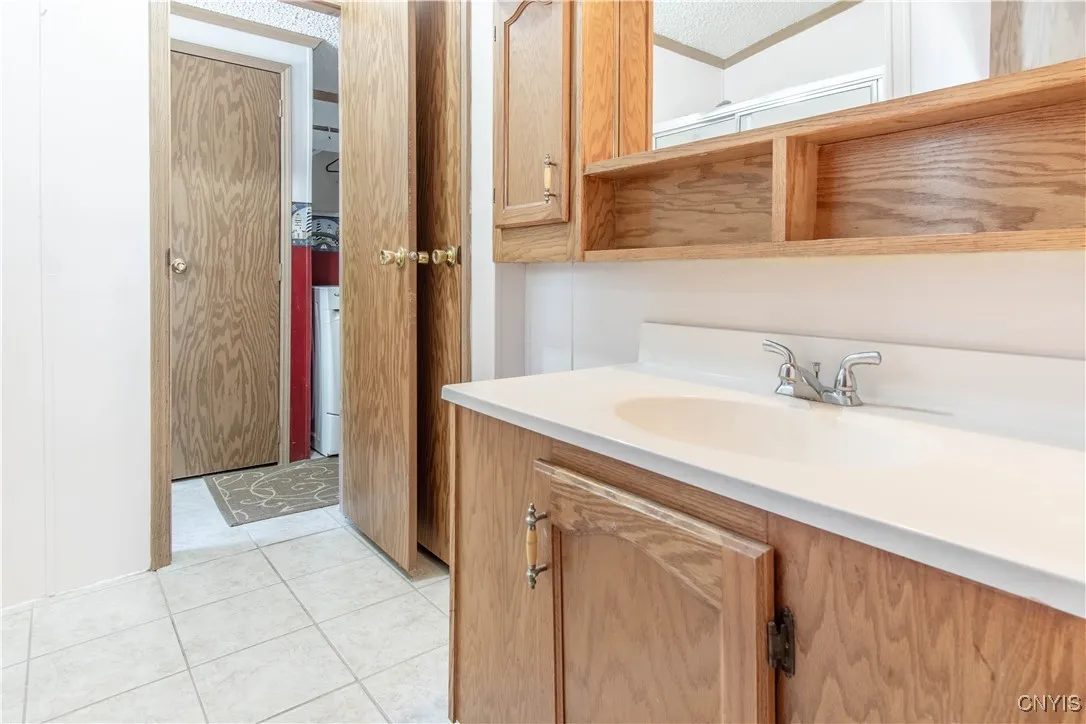 27226 County Route 57, Lyme, New York 13693, Lyme, New York 13693, 3 Bedrooms Bedrooms, 8 Rooms Rooms,2 BathroomsBathrooms,Residential,Closed,27226 County Route 57, Lyme, New York 13693,0,S1610803