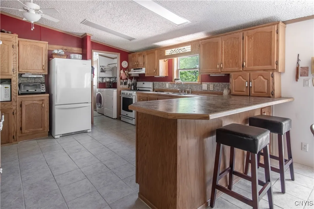 27226 County Route 57, Lyme, New York 13693, Lyme, New York 13693, 3 Bedrooms Bedrooms, 8 Rooms Rooms,2 BathroomsBathrooms,Residential,Closed,27226 County Route 57, Lyme, New York 13693,0,S1610803