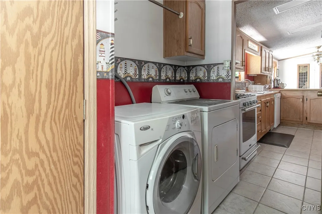 27226 County Route 57, Lyme, New York 13693, Lyme, New York 13693, 3 Bedrooms Bedrooms, 8 Rooms Rooms,2 BathroomsBathrooms,Residential,Closed,27226 County Route 57, Lyme, New York 13693,0,S1610803