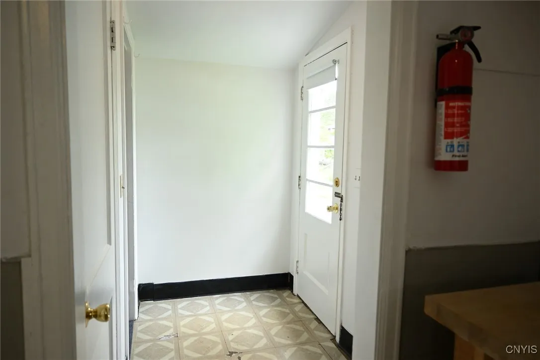 801 Ballantyne Road, Syracuse, New York 13207, Syracuse, New York 13207, 2 Bedrooms Bedrooms, 5 Rooms Rooms,1 BathroomBathrooms,Residential,Closed,801 Ballantyne Road, Syracuse, New York 13207,S1610916