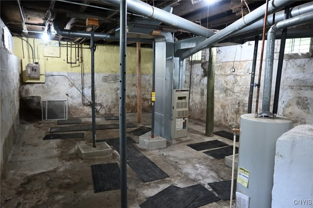 801 Ballantyne Road, Syracuse, New York 13207, Syracuse, New York 13207, 2 Bedrooms Bedrooms, 5 Rooms Rooms,1 BathroomBathrooms,Residential,Closed,801 Ballantyne Road, Syracuse, New York 13207,S1610916