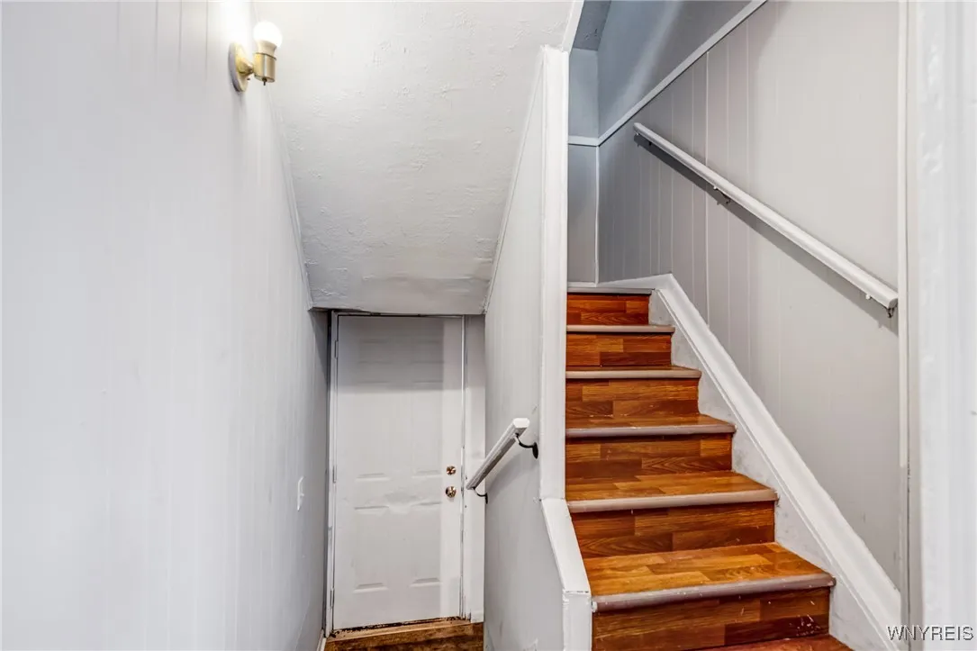 78 Alma Avenue, Buffalo, New York 14215, Buffalo, New York 14215, 5 Bedrooms Bedrooms, 8 Rooms Rooms,3 BathroomsBathrooms,Residential,For Sale,78 Alma Avenue, Buffalo, New York 14215,B1611042