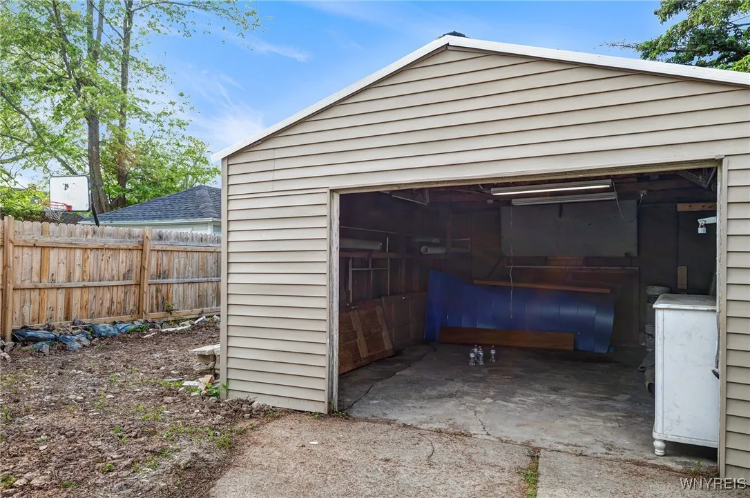 78 Alma Avenue, Buffalo, New York 14215, Buffalo, New York 14215, 5 Bedrooms Bedrooms, 8 Rooms Rooms,3 BathroomsBathrooms,Residential,For Sale,78 Alma Avenue, Buffalo, New York 14215,B1611042
