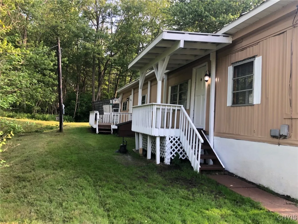 2348 Canal Road Road, Camillus, New York 13031, Camillus, New York 13031, 3 Bedrooms Bedrooms, 5 Rooms Rooms,1 BathroomBathrooms,Residential,Closed,2348 Canal Road Road, Camillus, New York 13031,0,S1608206