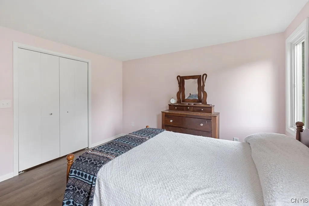 4962 Tall Oaks Drive, Manlius, New York 13066, Manlius, New York 13066, 5 Bedrooms Bedrooms, 10 Rooms Rooms,3 BathroomsBathrooms,Residential,For Sale,4962 Tall Oaks Drive, Manlius, New York 13066,S1609975