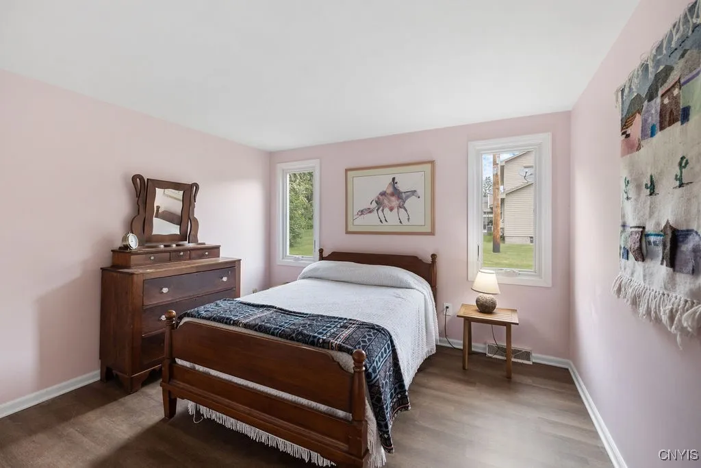 4962 Tall Oaks Drive, Manlius, New York 13066, Manlius, New York 13066, 5 Bedrooms Bedrooms, 10 Rooms Rooms,3 BathroomsBathrooms,Residential,For Sale,4962 Tall Oaks Drive, Manlius, New York 13066,S1609975