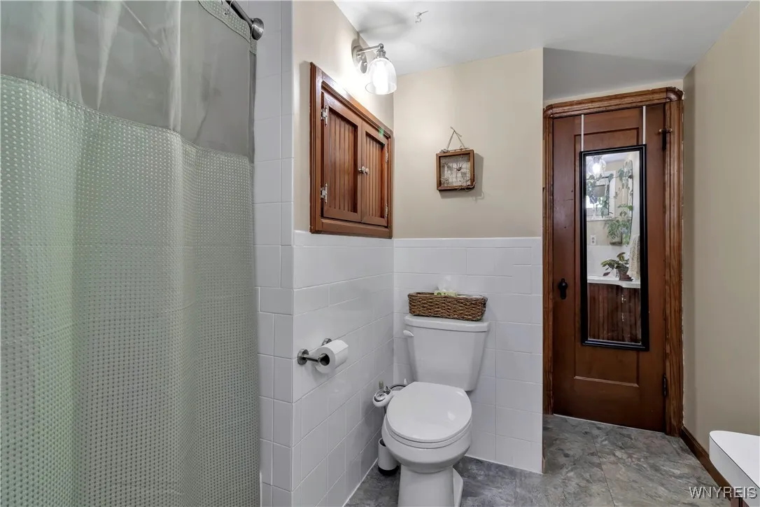 220 Fairfield Avenue, Tonawanda-town, New York 142, Tonawanda, New York 14223, 3 Bedrooms Bedrooms, 6 Rooms Rooms,1 BathroomBathrooms,Residential,Closed,220 Fairfield Avenue, Tonawanda-town, New York 142,B1610309