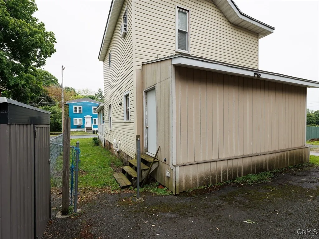 416 Gotham Street, Watertown-city, New York 13601, Watertown City, New York 13601, 5 Bedrooms Bedrooms, 10 Rooms Rooms,2 BathroomsBathrooms,Residential,Closed,416 Gotham Street, Watertown-city, New York 13601,0,S1611083