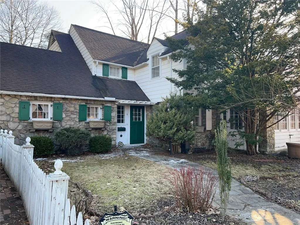 5 Eaton Avenue, Norwich-city, New York 13815, Norwich, New York 13815, 3 Bedrooms Bedrooms, 6 Rooms Rooms,1 BathroomBathrooms,Residential,For Sale,5 Eaton Avenue, Norwich-city, New York 13815,R1610992