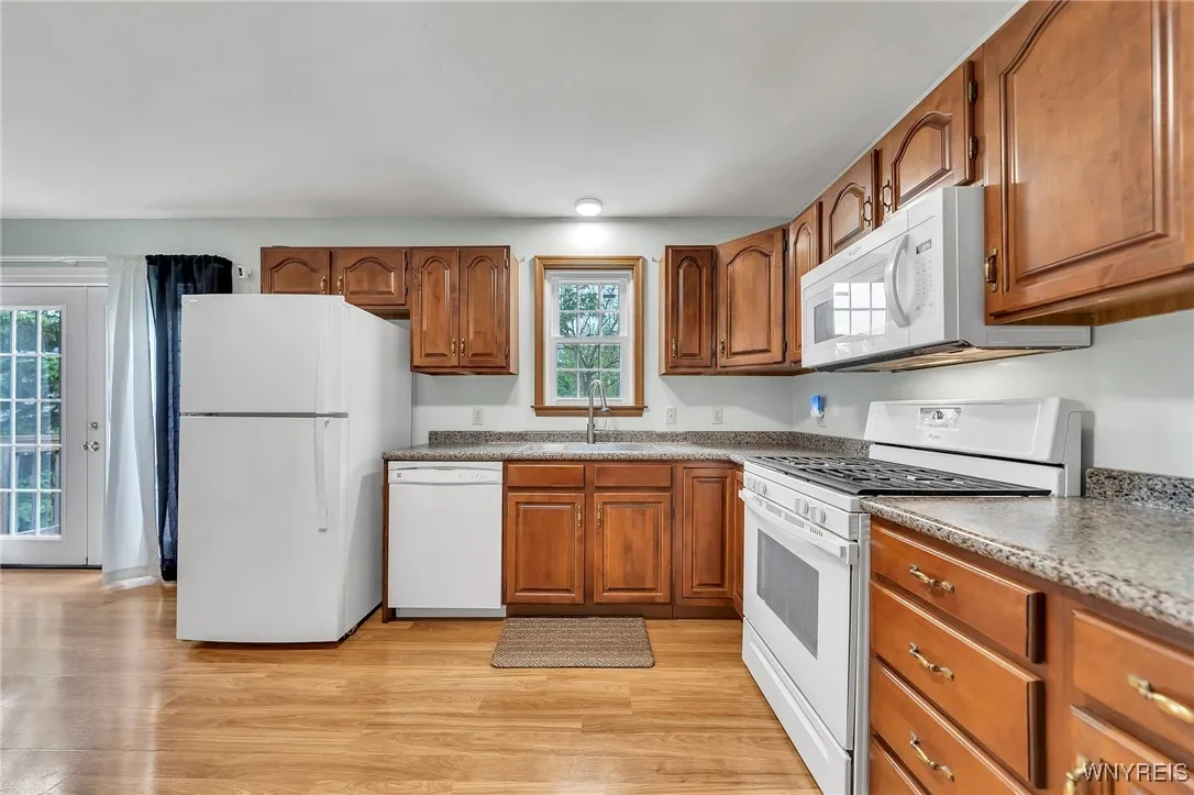 80 East Avenue, Attica, New York 14011, Attica, New York 14011, 3 Bedrooms Bedrooms, 7 Rooms Rooms,2 BathroomsBathrooms,Residential,Closed,80 East Avenue, Attica, New York 14011,0,B1610470