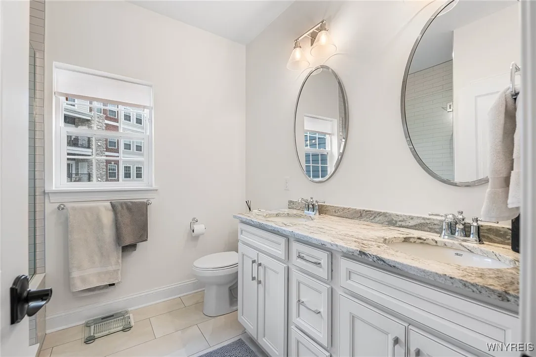 107 California Drive G, Amherst, New York 14221, Amherst, New York 14221, 3 Bedrooms Bedrooms, 6 Rooms Rooms,3 BathroomsBathrooms,Residential,For Sale,107 California Drive G, Amherst, New York 14221,B1611034