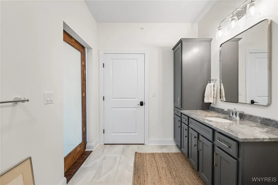 107 California Drive G, Amherst, New York 14221, Amherst, New York 14221, 3 Bedrooms Bedrooms, 6 Rooms Rooms,3 BathroomsBathrooms,Residential,For Sale,107 California Drive G, Amherst, New York 14221,B1611034