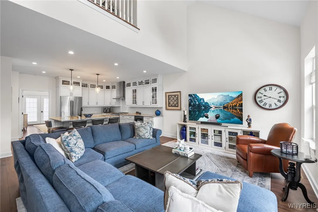 107 California Drive G, Amherst, New York 14221, Amherst, New York 14221, 3 Bedrooms Bedrooms, 6 Rooms Rooms,3 BathroomsBathrooms,Residential,For Sale,107 California Drive G, Amherst, New York 14221,B1611034