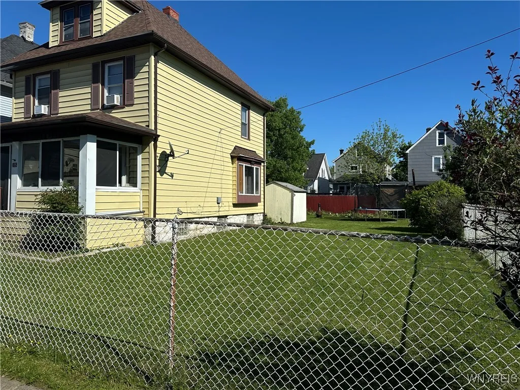 125 Spaulding Street, Buffalo, New York 14220, Buffalo, New York 14220, 4 Bedrooms Bedrooms, 8 Rooms Rooms,1 BathroomBathrooms,Residential,Closed,125 Spaulding Street, Buffalo, New York 14220,0,B1610582