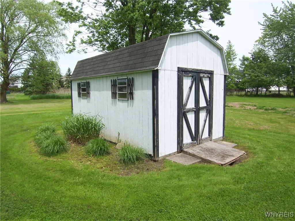 8330 Greiner Road, Clarence, New York 14221, Clarence, New York 14221, 3 Bedrooms Bedrooms, 6 Rooms Rooms,2 BathroomsBathrooms,Residential,Closed,8330 Greiner Road, Clarence, New York 14221,B1611125