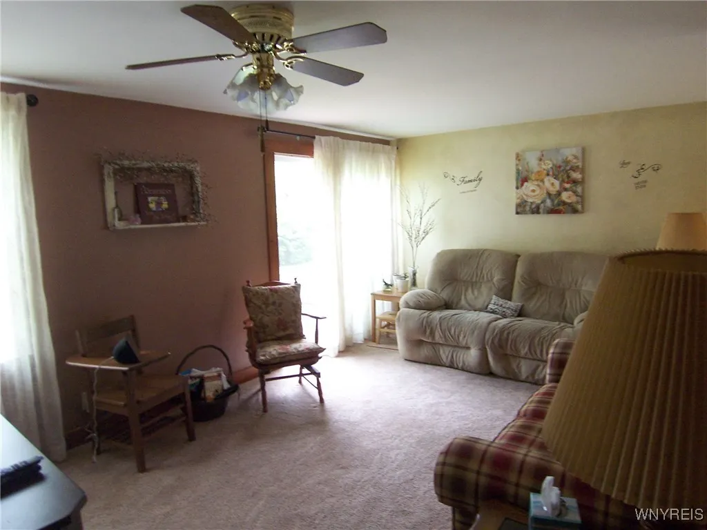 8330 Greiner Road, Clarence, New York 14221, Clarence, New York 14221, 3 Bedrooms Bedrooms, 6 Rooms Rooms,2 BathroomsBathrooms,Residential,Closed,8330 Greiner Road, Clarence, New York 14221,B1611125
