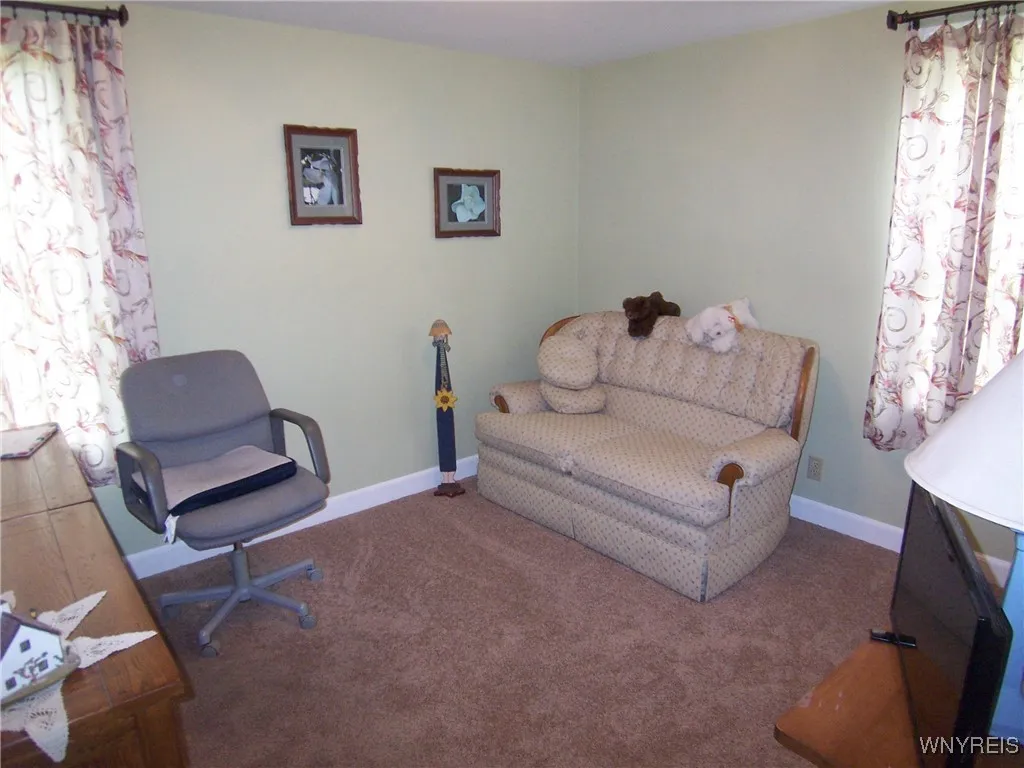 8330 Greiner Road, Clarence, New York 14221, Clarence, New York 14221, 3 Bedrooms Bedrooms, 6 Rooms Rooms,2 BathroomsBathrooms,Residential,Closed,8330 Greiner Road, Clarence, New York 14221,B1611125