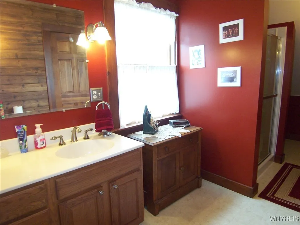 8330 Greiner Road, Clarence, New York 14221, Clarence, New York 14221, 3 Bedrooms Bedrooms, 6 Rooms Rooms,2 BathroomsBathrooms,Residential,Closed,8330 Greiner Road, Clarence, New York 14221,B1611125