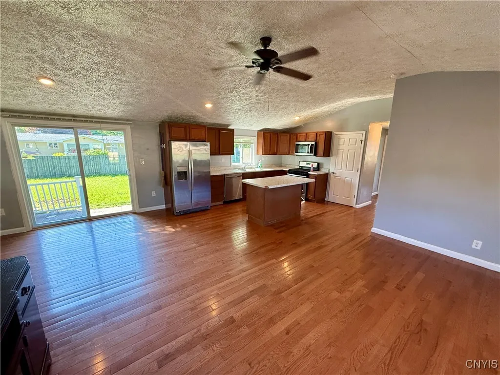 114 Grandy Drive, Salina, New York 13088, Salina, New York 13088, 3 Bedrooms Bedrooms, 4 Rooms Rooms,1 BathroomBathrooms,Residential Lease,Closed,114 Grandy Drive, Salina, New York 13088,S1611157