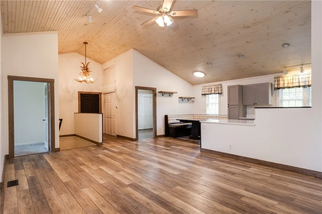 676 County Road 64, Big Flats, New York 14903, Big Flats, New York 14903, 4 Bedrooms Bedrooms, 9 Rooms Rooms,3 BathroomsBathrooms,Residential,Closed,676 County Road 64, Big Flats, New York 14903,0,R1606476