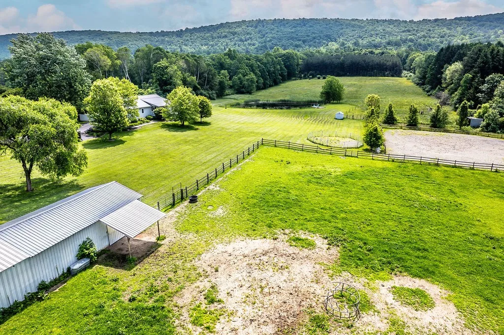 676 County Road 64, Big Flats, New York 14903, Big Flats, New York 14903, 4 Bedrooms Bedrooms, 9 Rooms Rooms,3 BathroomsBathrooms,Residential,Closed,676 County Road 64, Big Flats, New York 14903,0,R1606476