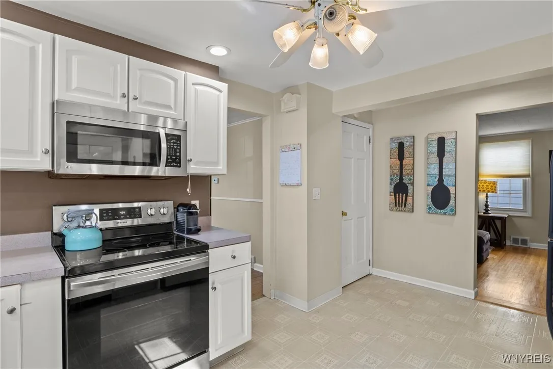 111 Legion Drive, Tonawanda-town, New York 14217, Tonawanda, New York 14217, 4 Bedrooms Bedrooms, 8 Rooms Rooms,1 BathroomBathrooms,Residential,Closed,111 Legion Drive, Tonawanda-town, New York 14217,B1611222