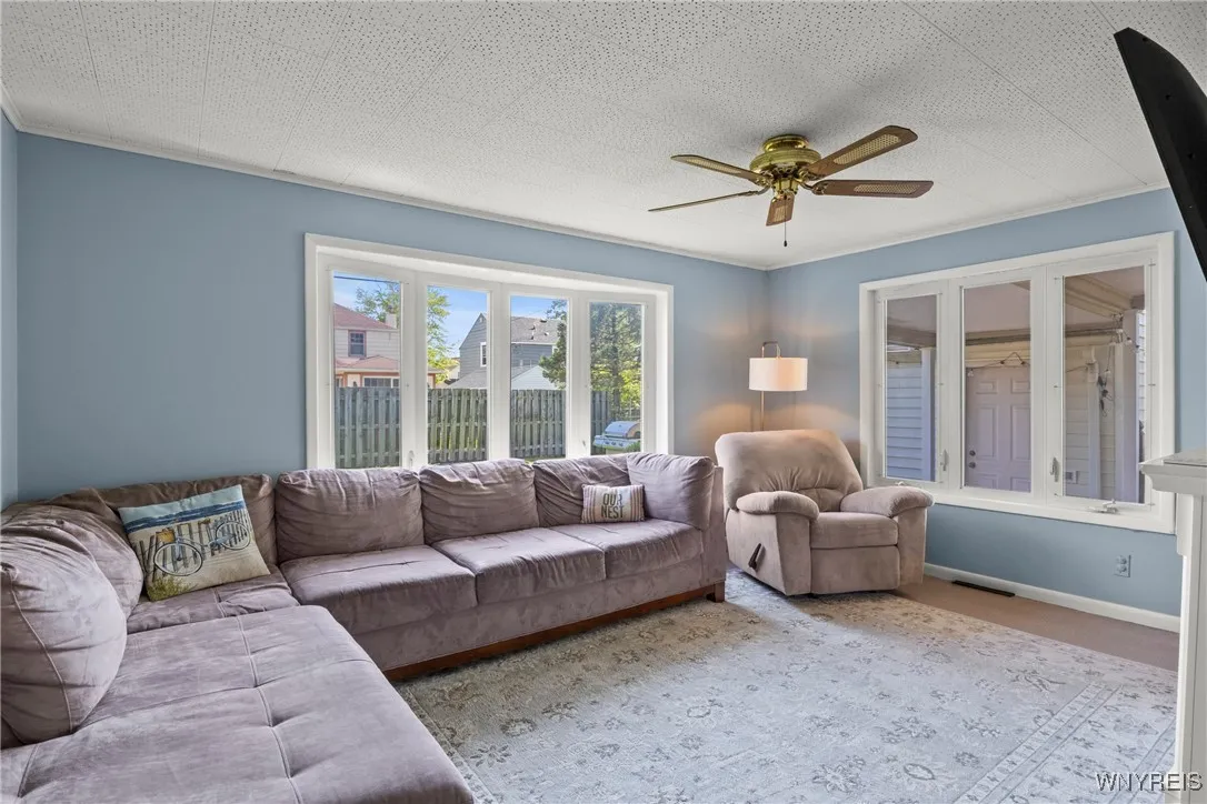 111 Legion Drive, Tonawanda-town, New York 14217, Tonawanda, New York 14217, 4 Bedrooms Bedrooms, 8 Rooms Rooms,1 BathroomBathrooms,Residential,Closed,111 Legion Drive, Tonawanda-town, New York 14217,B1611222