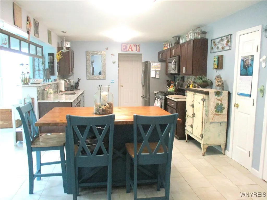 1621 Schoellkopf Road, Hamburg, New York 14085, Hamburg, New York 14085, 3 Bedrooms Bedrooms, 7 Rooms Rooms,1 BathroomBathrooms,Residential,Closed,1621 Schoellkopf Road, Hamburg, New York 14085,B1611237